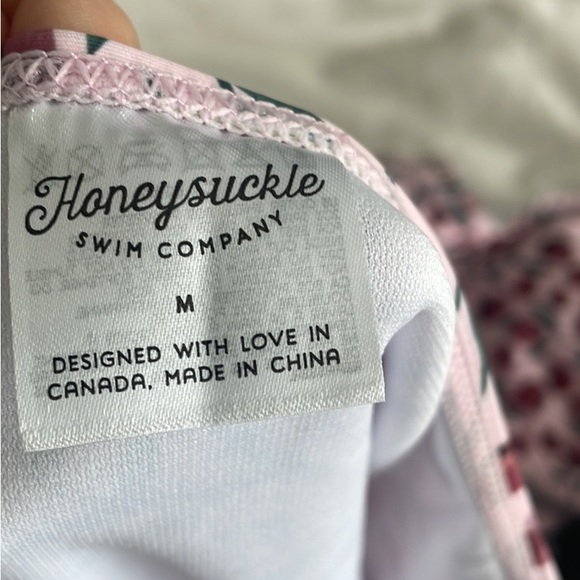 Honeysuckle Swim two-piece “strike a posie” - Picture 4 of 6